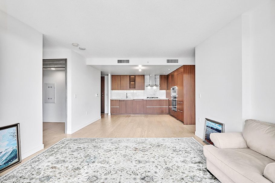 2421 89 Nelson Street Vancouver, BC - 21