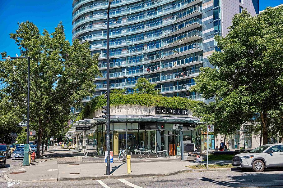 2421 89 Nelson Street Vancouver, BC - 27