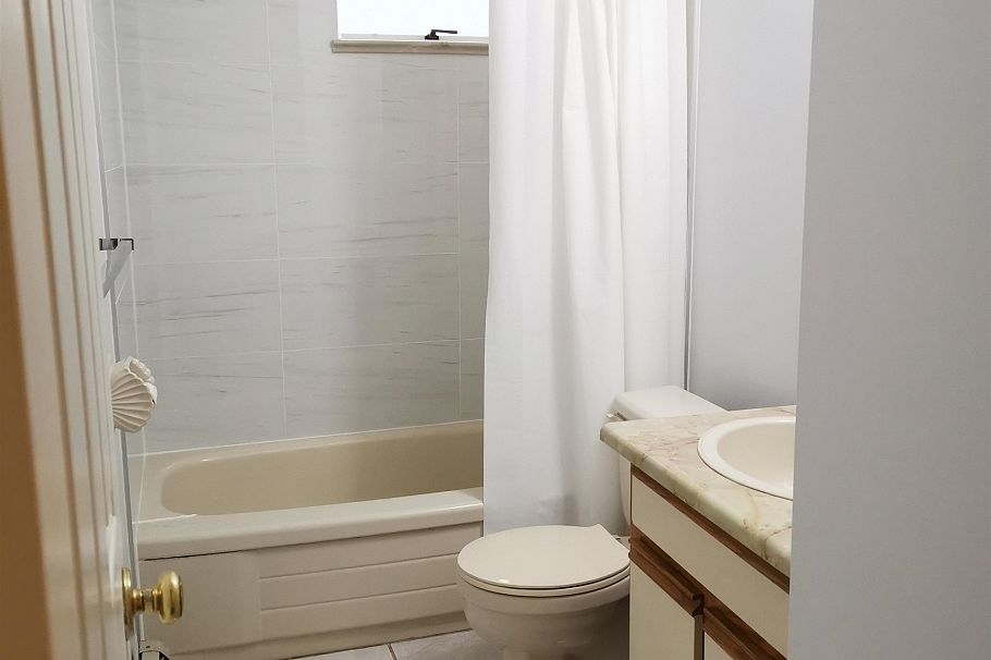 318 W 17th Avenue Vancouver, BC - 26