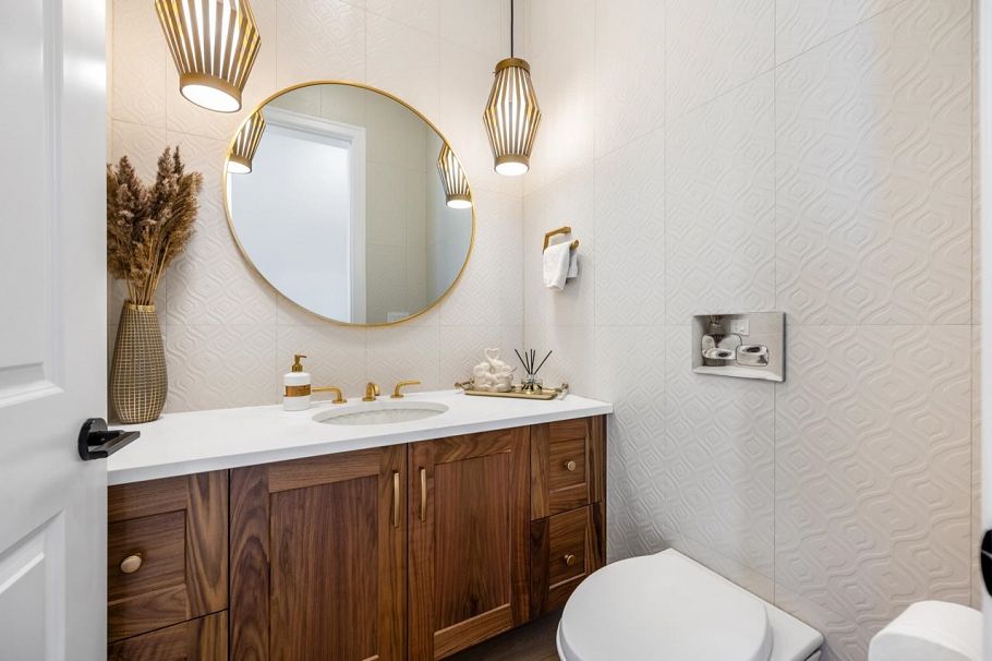 7662 French Street Vancouver, BC - 8