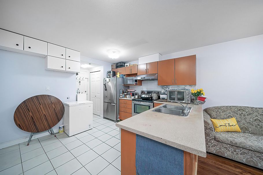 206 2028 E 37th Avenue Vancouver, BC - 6