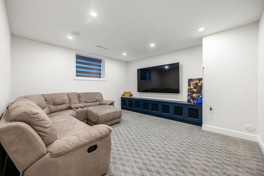 7662 French Street Vancouver, BC - 14