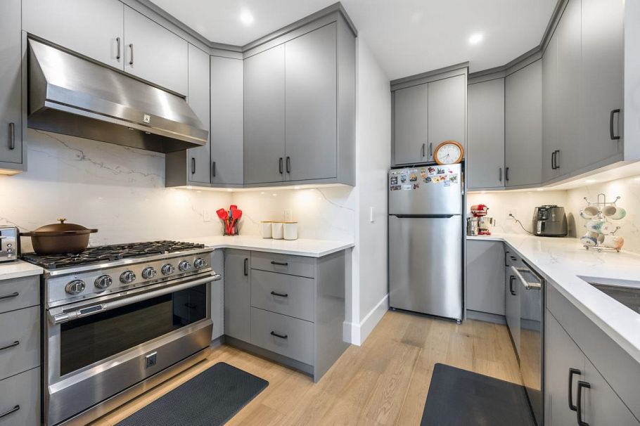 7662 French Street Vancouver, BC - 7