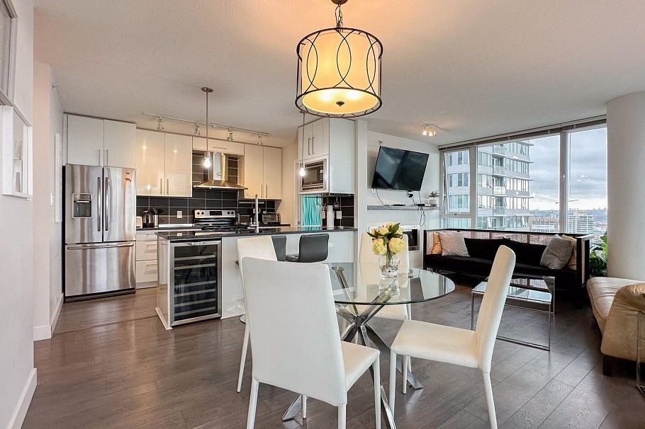 2705 689 Abbott Street Vancouver, BC - 9