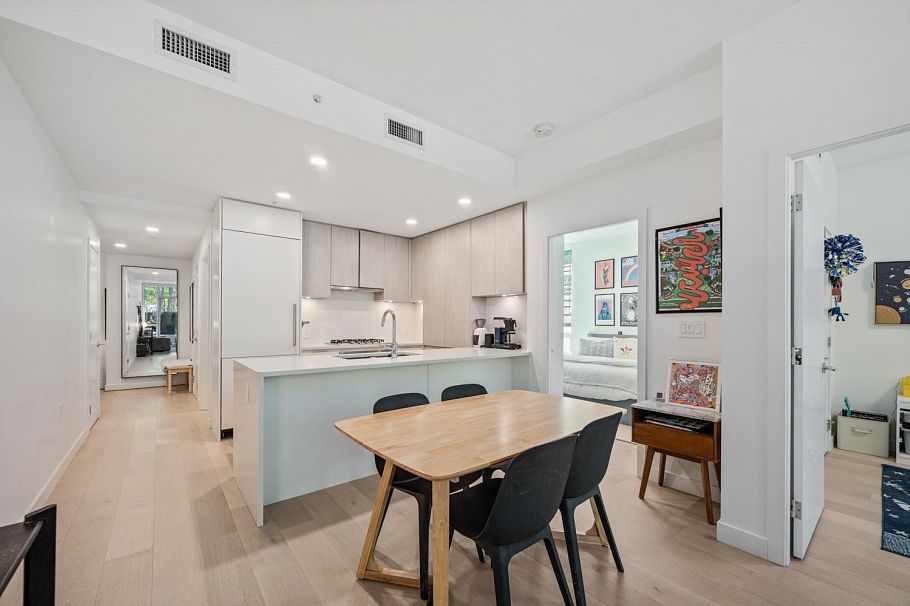 106 4240 Cambie Street Vancouver, BC - 9