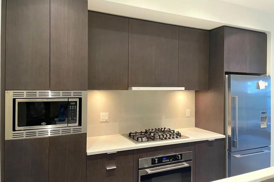 6180 Oak Street Vancouver, BC - 4