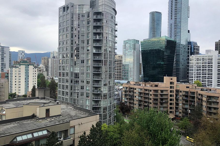 1206 909 Burrard Street Vancouver, BC - 9