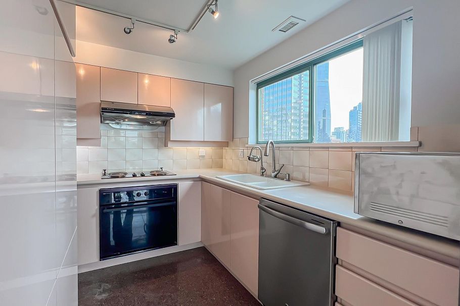 1206 909 Burrard Street Vancouver, BC - 16