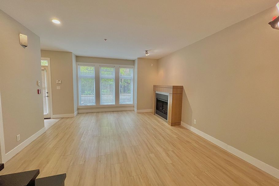 23 5879 Gray Avenue Vancouver, BC - 3