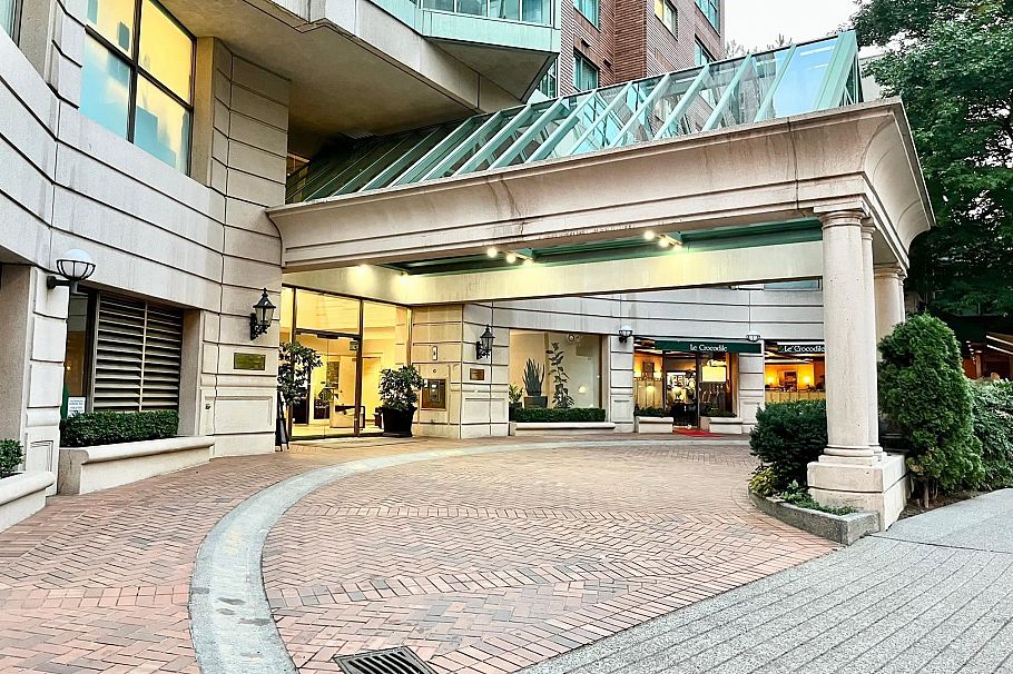 1206 909 Burrard Street Vancouver, BC - 27