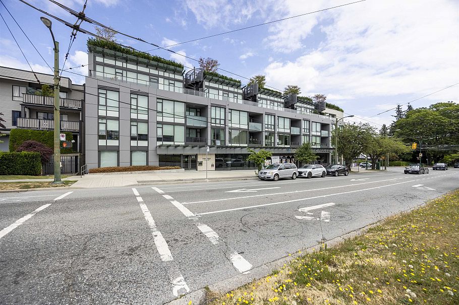 305 3639 W 16th Avenue Vancouver, BC - 2