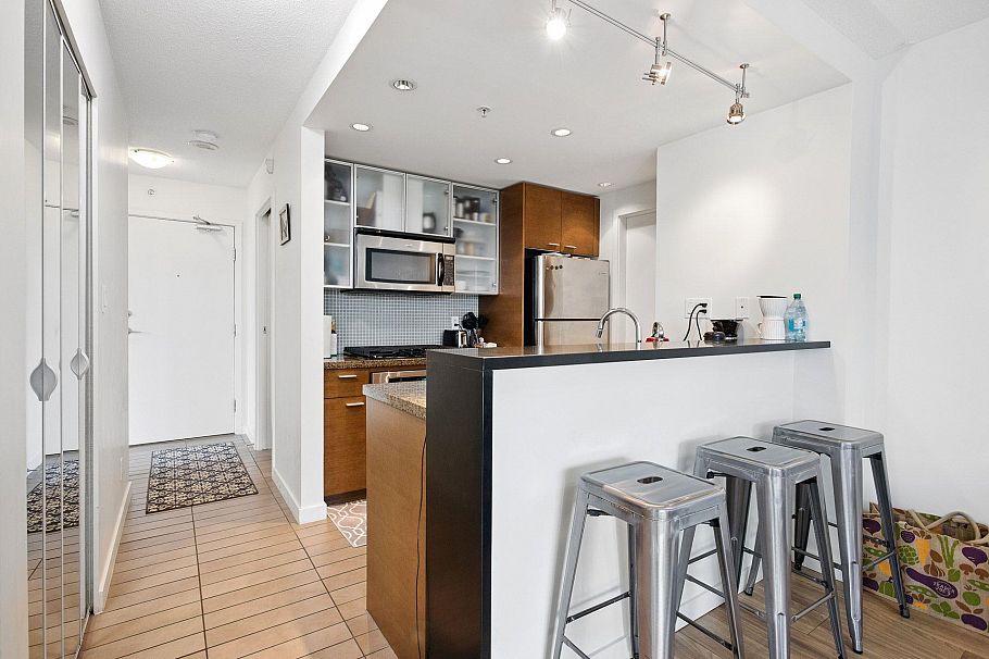 803 980 Cooperage Way Vancouver, BC - 8