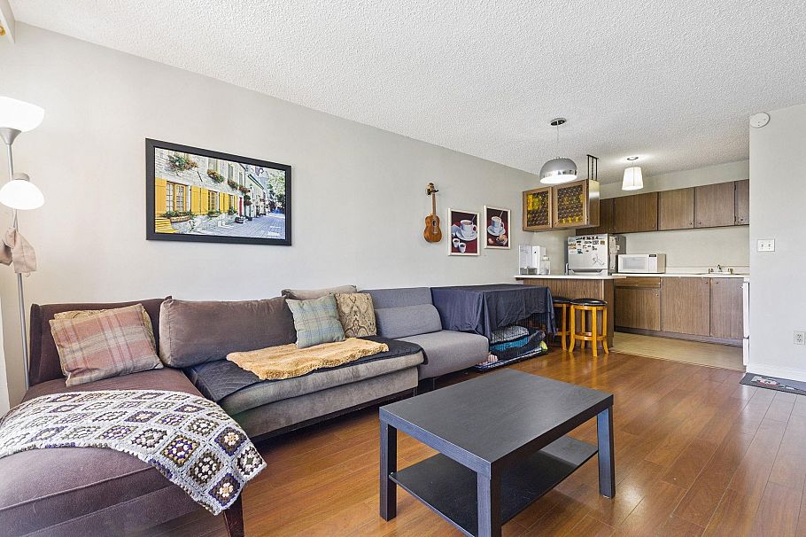 405 145 St. Georges Avenue North Vancouver, BC - 4
