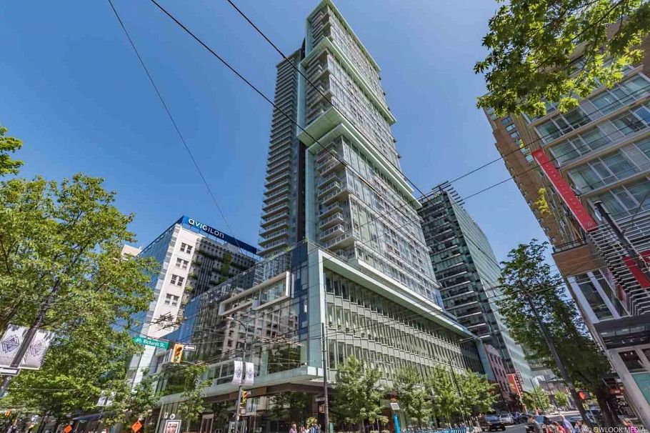 3511 777 Richards Street Vancouver, BC - 1