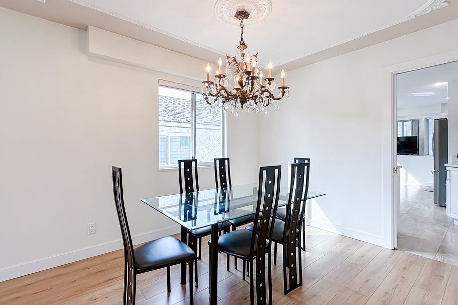 471 E 47th Avenue Vancouver, BC - 6