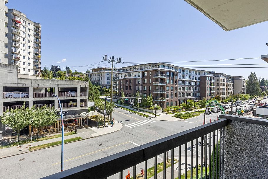 405 145 St. Georges Avenue North Vancouver, BC - 9