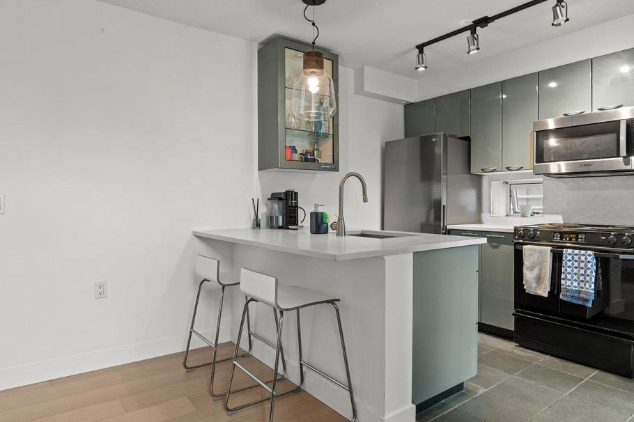 605 1068 Hornby Street Vancouver, BC - 6