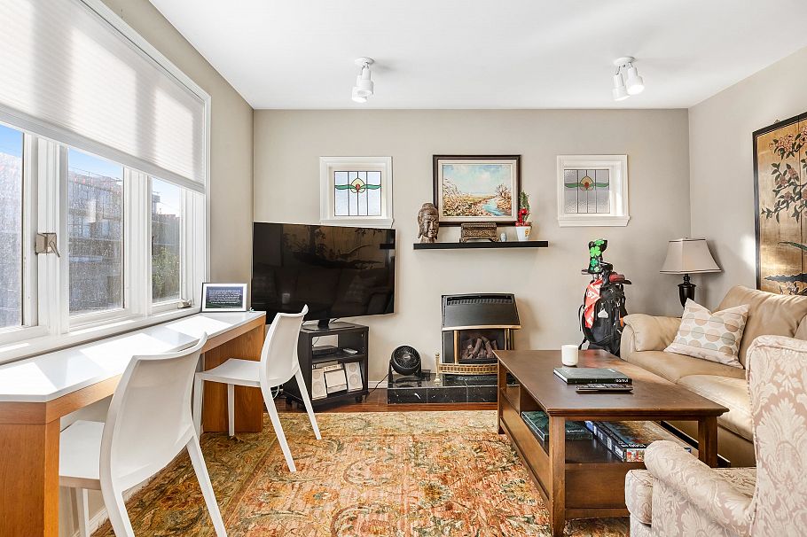 2814 W 3rd Avenue Vancouver, BC - 9