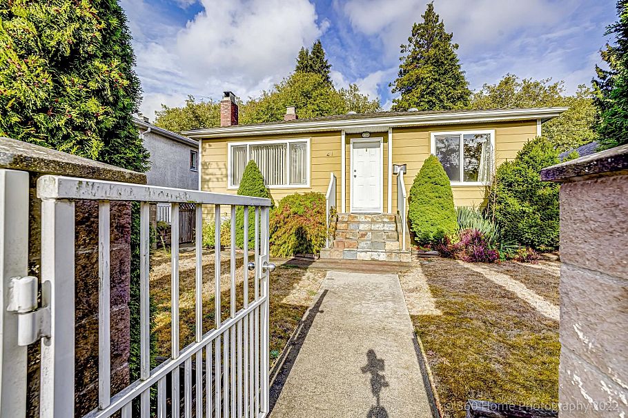 41 E 41st Avenue Vancouver, BC - 25