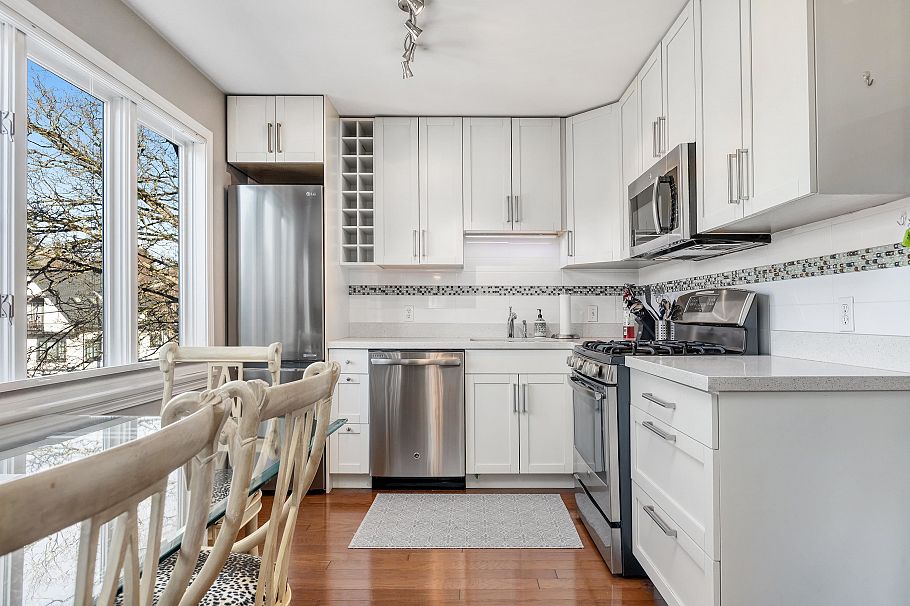 2814 W 3rd Avenue Vancouver, BC - 12