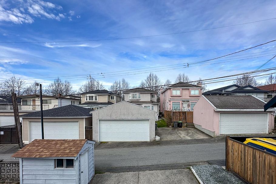 471 E 47th Avenue Vancouver, BC - 26