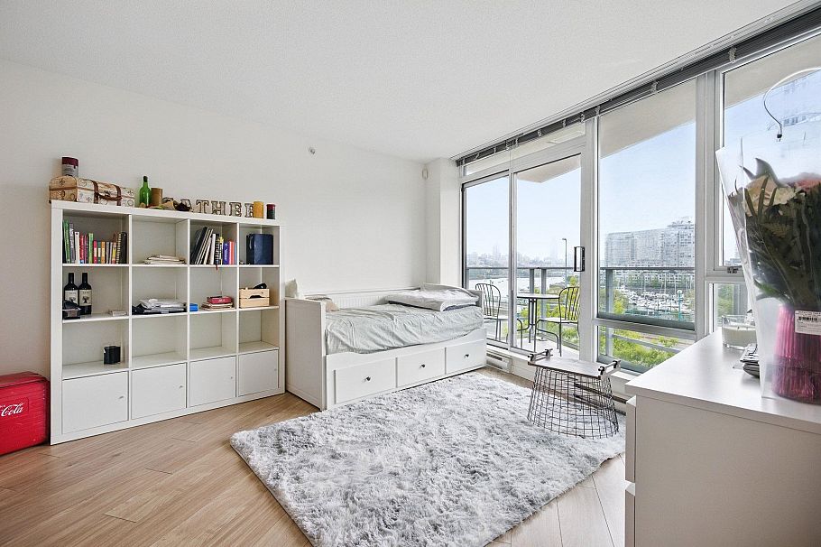 803 980 Cooperage Way Vancouver, BC - 3