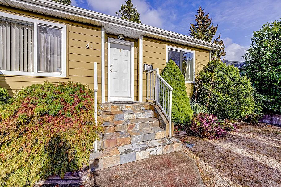 41 E 41st Avenue Vancouver, BC - 1