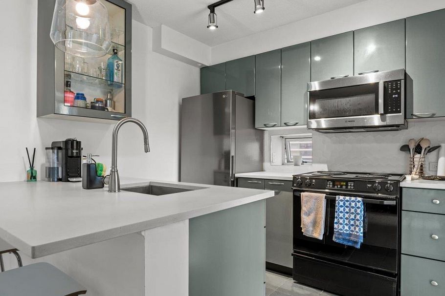 605 1068 Hornby Street Vancouver, BC - 7