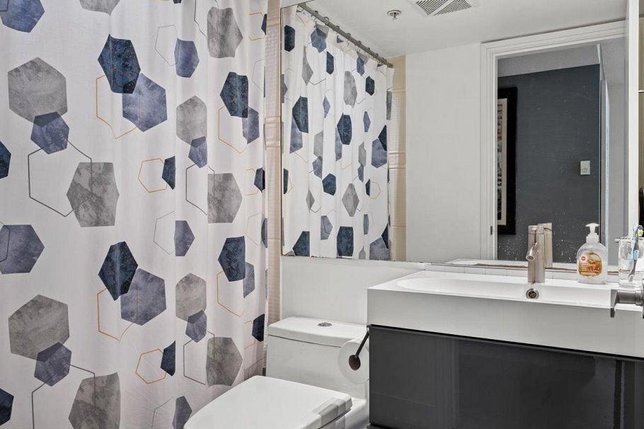 605 1068 Hornby Street Vancouver, BC - 14