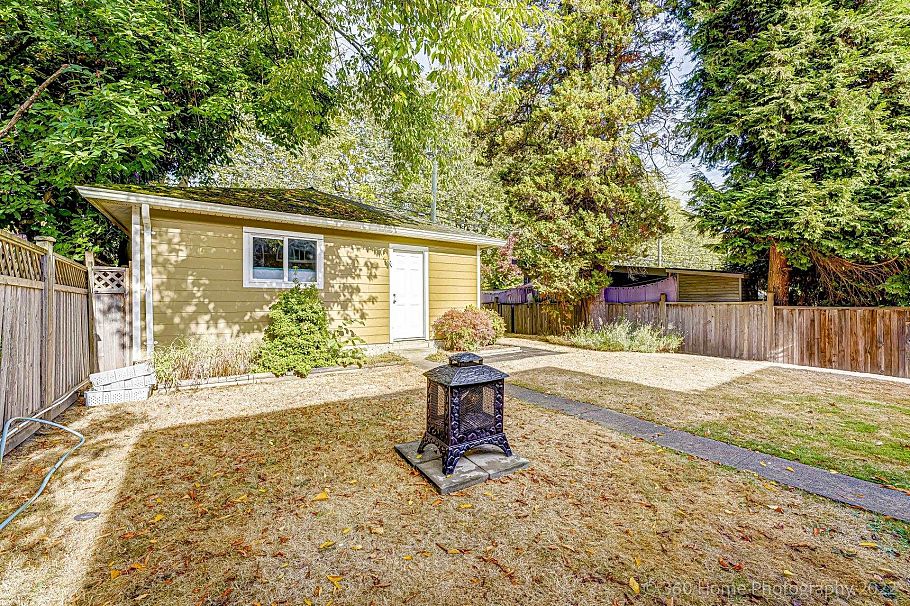 41 E 41st Avenue Vancouver, BC - 23