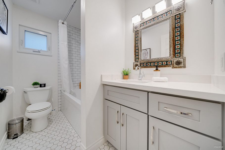 1911 Mahon Avenue North Vancouver, BC - 20