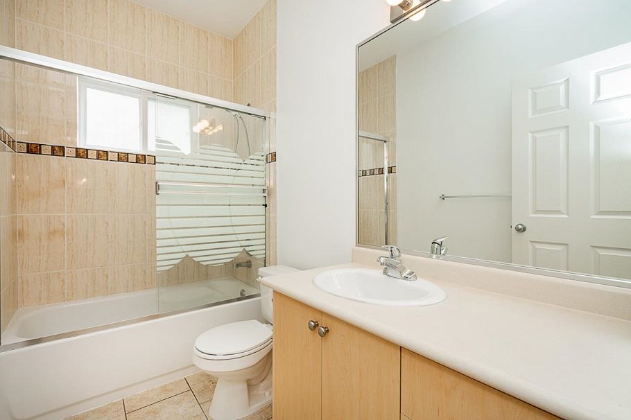 2283 E 48th Avenue Vancouver, BC - 25