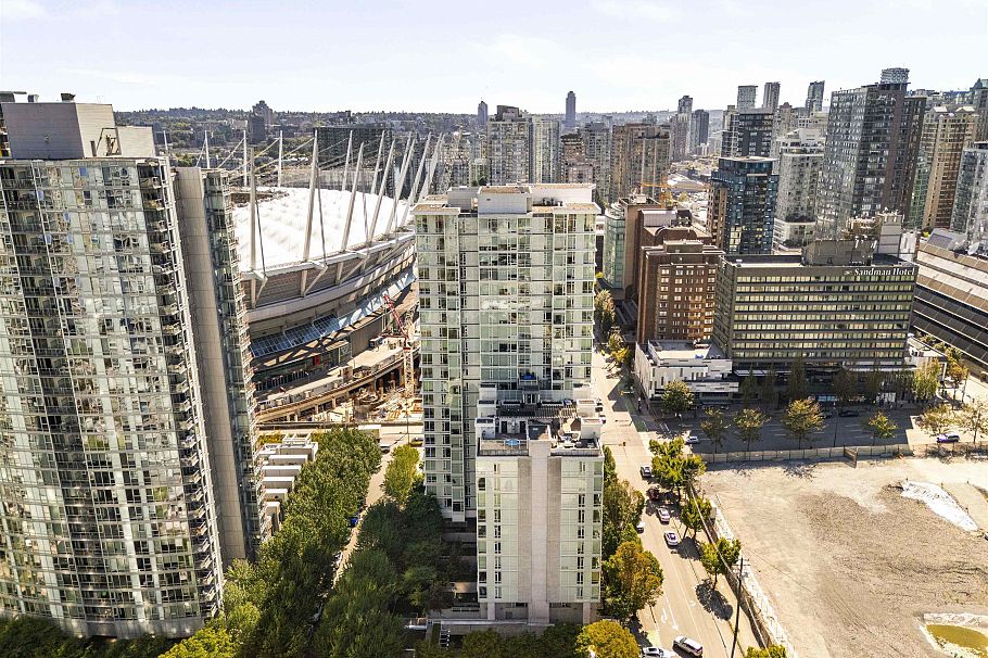 1110 161 W Georgia Street Vancouver, BC - 34