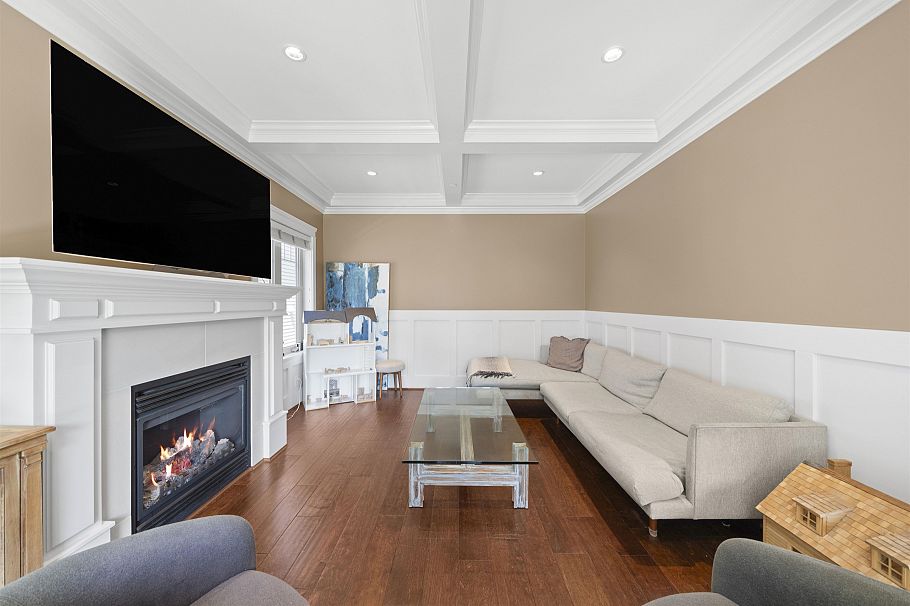 2575 W 7th Avenue Vancouver, BC - 3