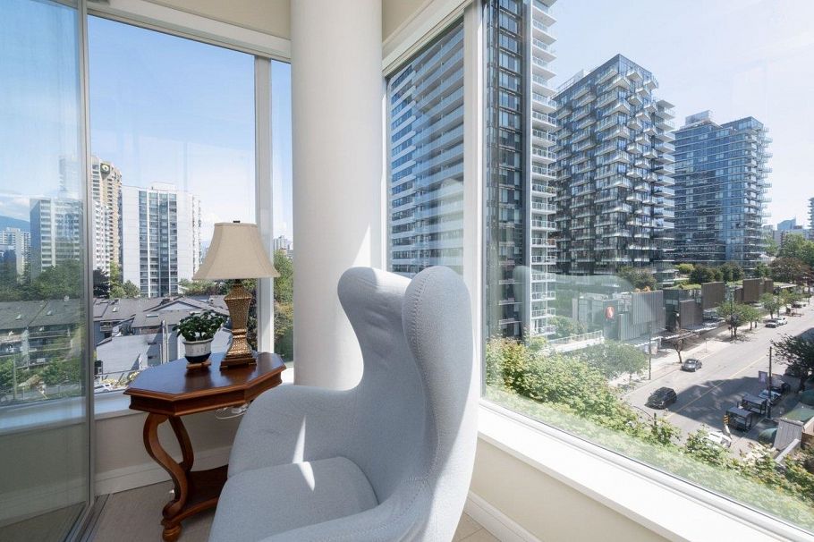 802 1221 Bidwell Street Vancouver, BC - 9