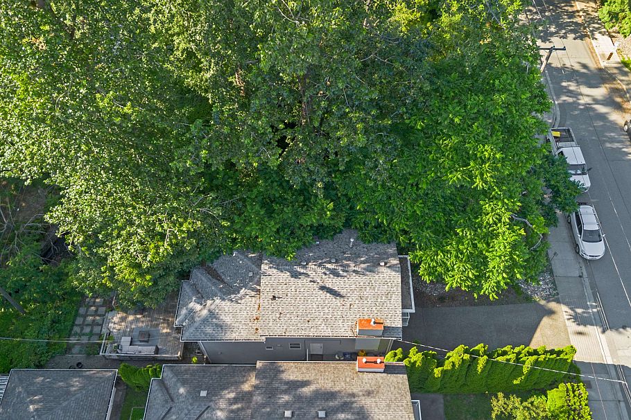 1911 Mahon Avenue North Vancouver, BC - 33