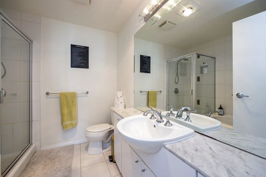 2107 188 E Esplanade North Vancouver, BC - 27