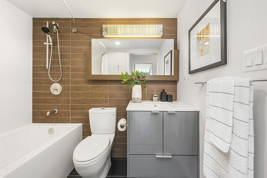 1110 161 W Georgia Street Vancouver, BC - 21