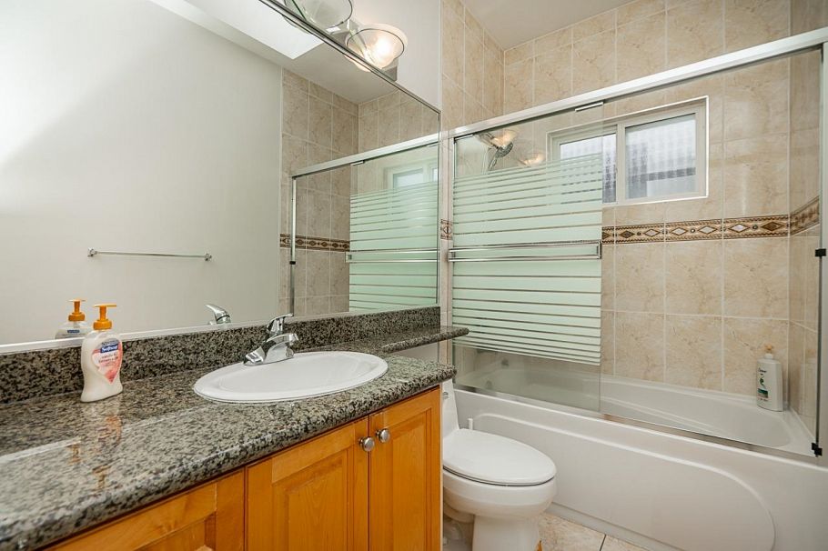 2283 E 48th Avenue Vancouver, BC - 19