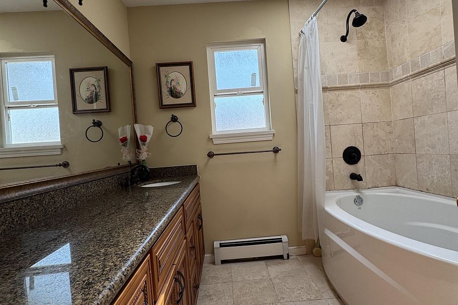 8519 French Street Vancouver, BC - 11