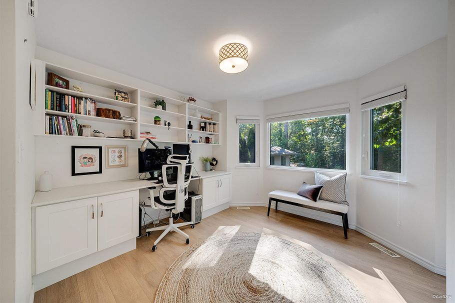 1911 Mahon Avenue North Vancouver, BC - 26