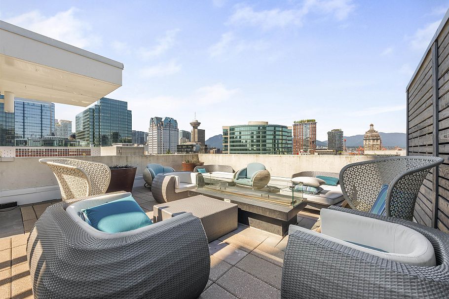 1110 161 W Georgia Street Vancouver, BC - 29