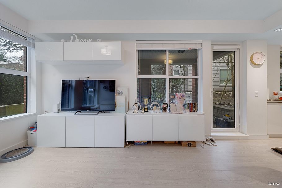 107 7988 Yukon Street Vancouver, BC - 12