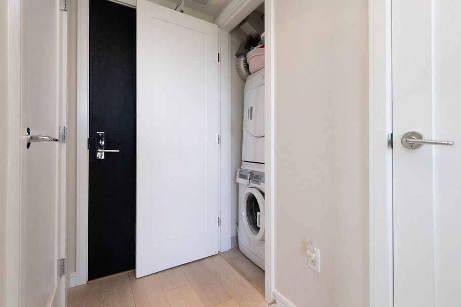 802 1221 Bidwell Street Vancouver, BC - 16