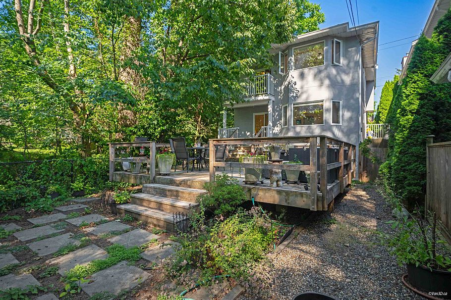 1911 Mahon Avenue North Vancouver, BC - 31