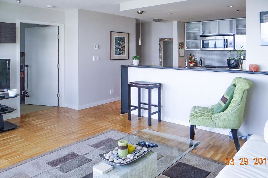 1901 33 Smithe Street Vancouver, BC - 6