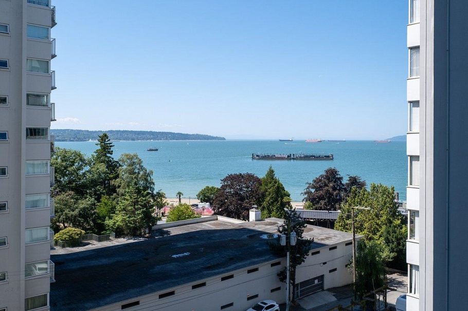 802 1221 Bidwell Street Vancouver, BC - 24