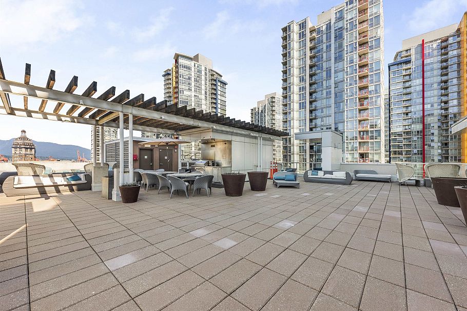 1110 161 W Georgia Street Vancouver, BC - 27