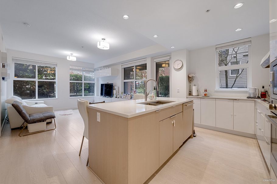 107 7988 Yukon Street Vancouver, BC - 14