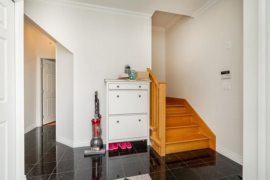 2283 E 48th Avenue Vancouver, BC - 20